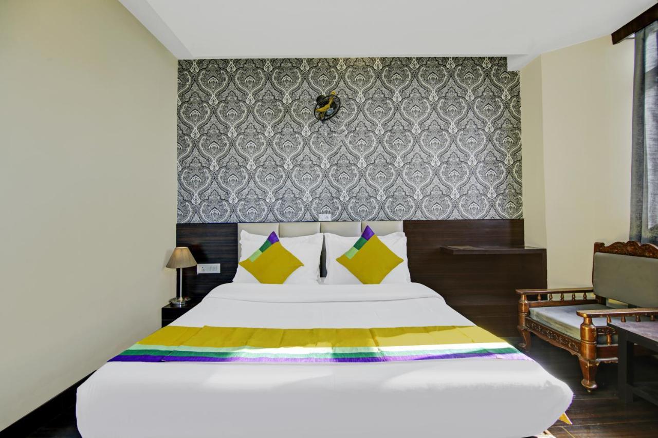 Itsy Hotels Crystal Palace With Valley View Shimla Buitenkant foto